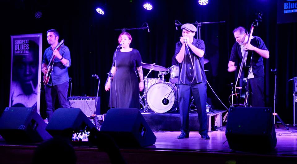 LOS FABULOSOS BLUESHAKERS PER ANGEL ELVIRA
