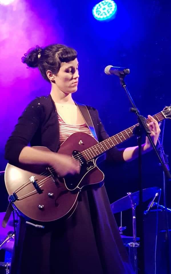 MARÍA ESTEBAN MORENO RED ROMBO