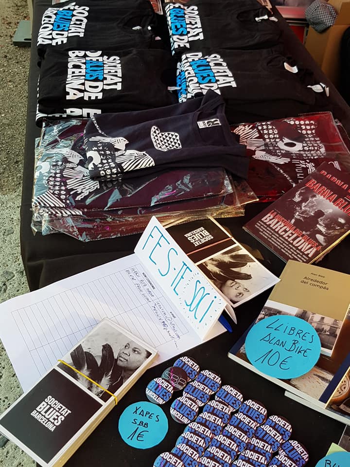 MERCHANDISING 2