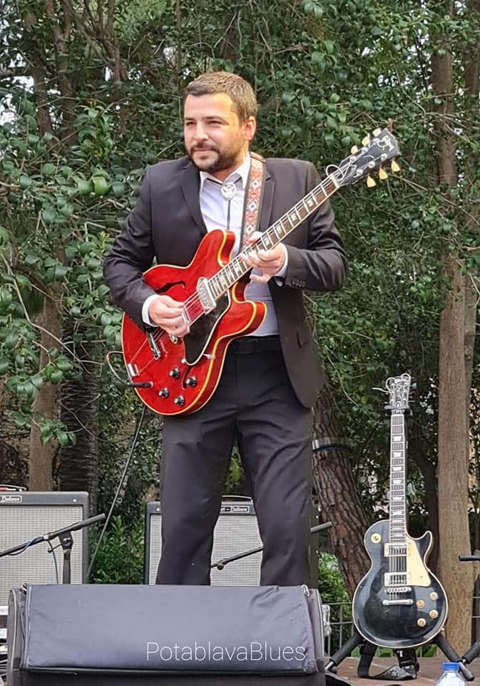 HECTOR MARTÍN