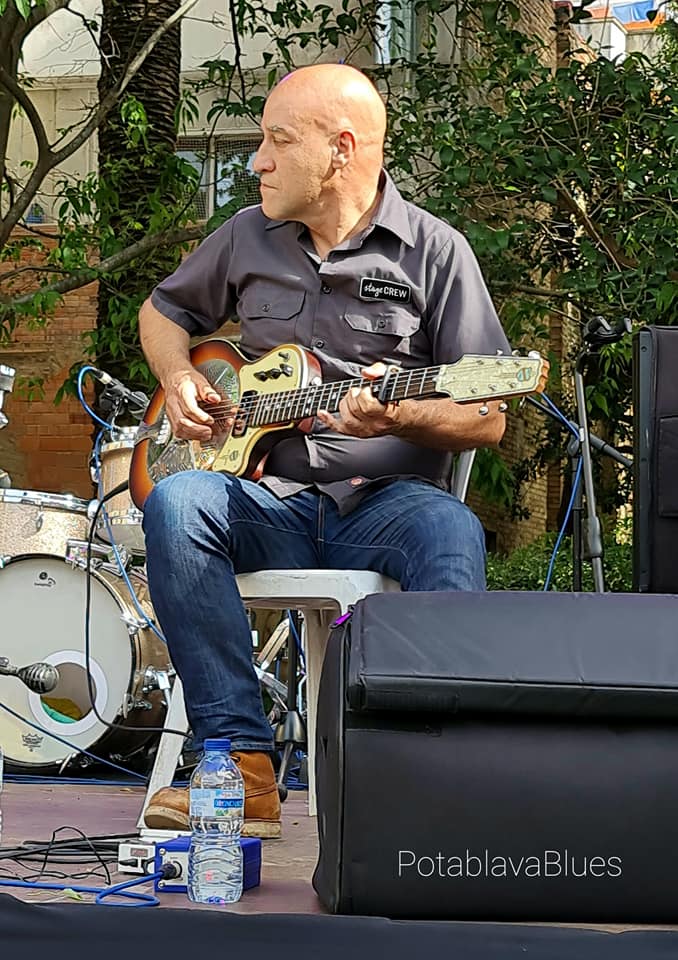 JORDI MENA 1